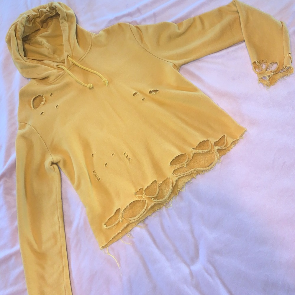 Gold sweatshirt